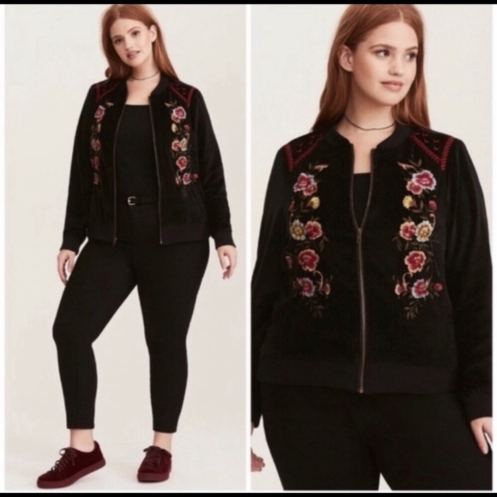 NWOT torrid bomber velvet floral zip jacket Size 3